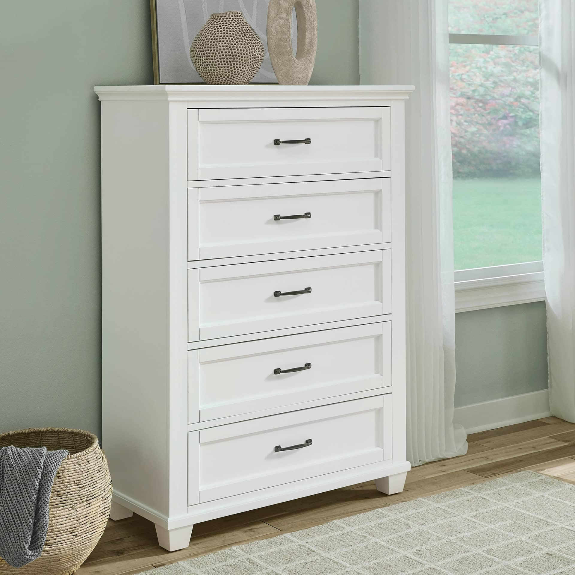 Universal Broadmoore Rose 5 Drawer Chest