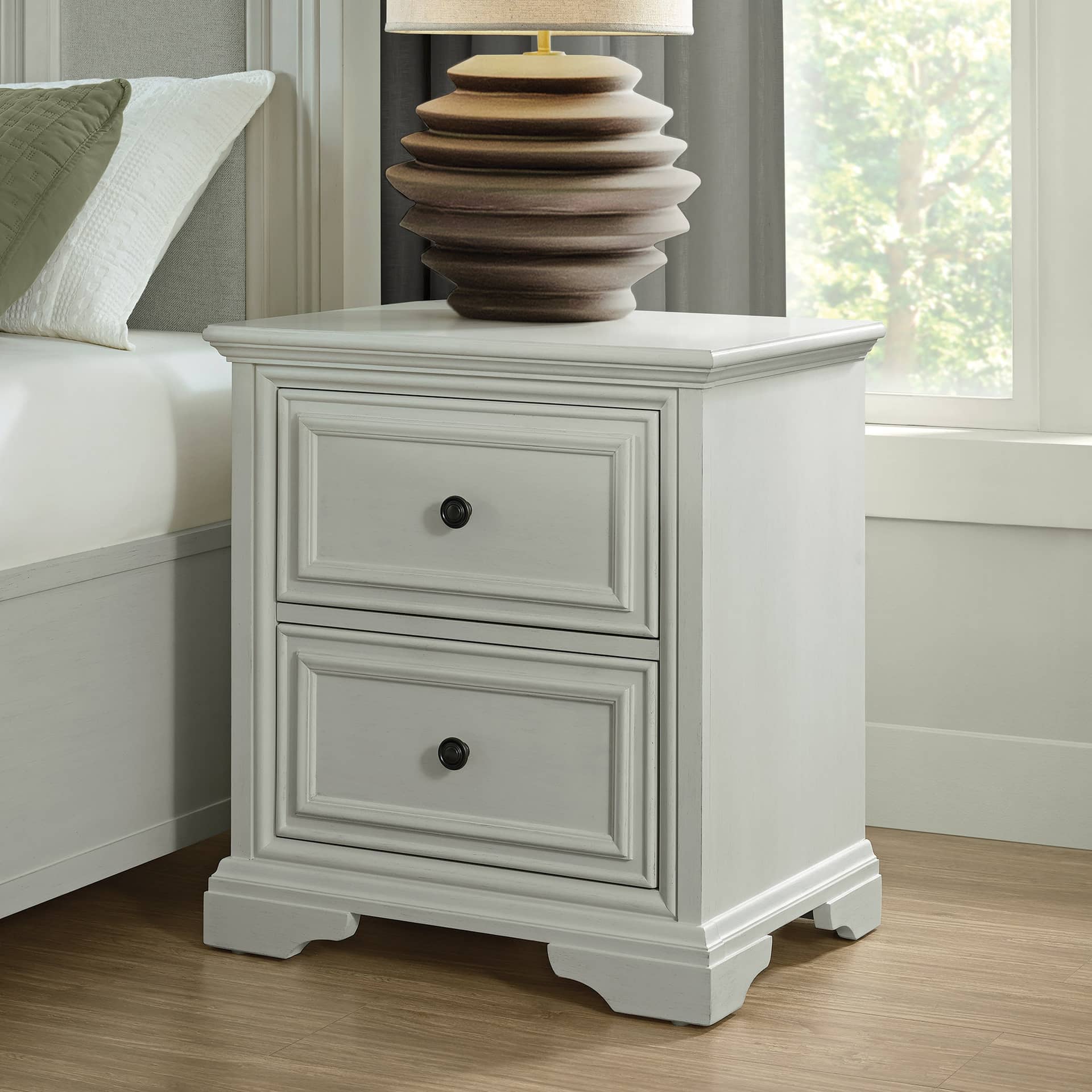 Universal Broadmoore Anistyn Nightstand