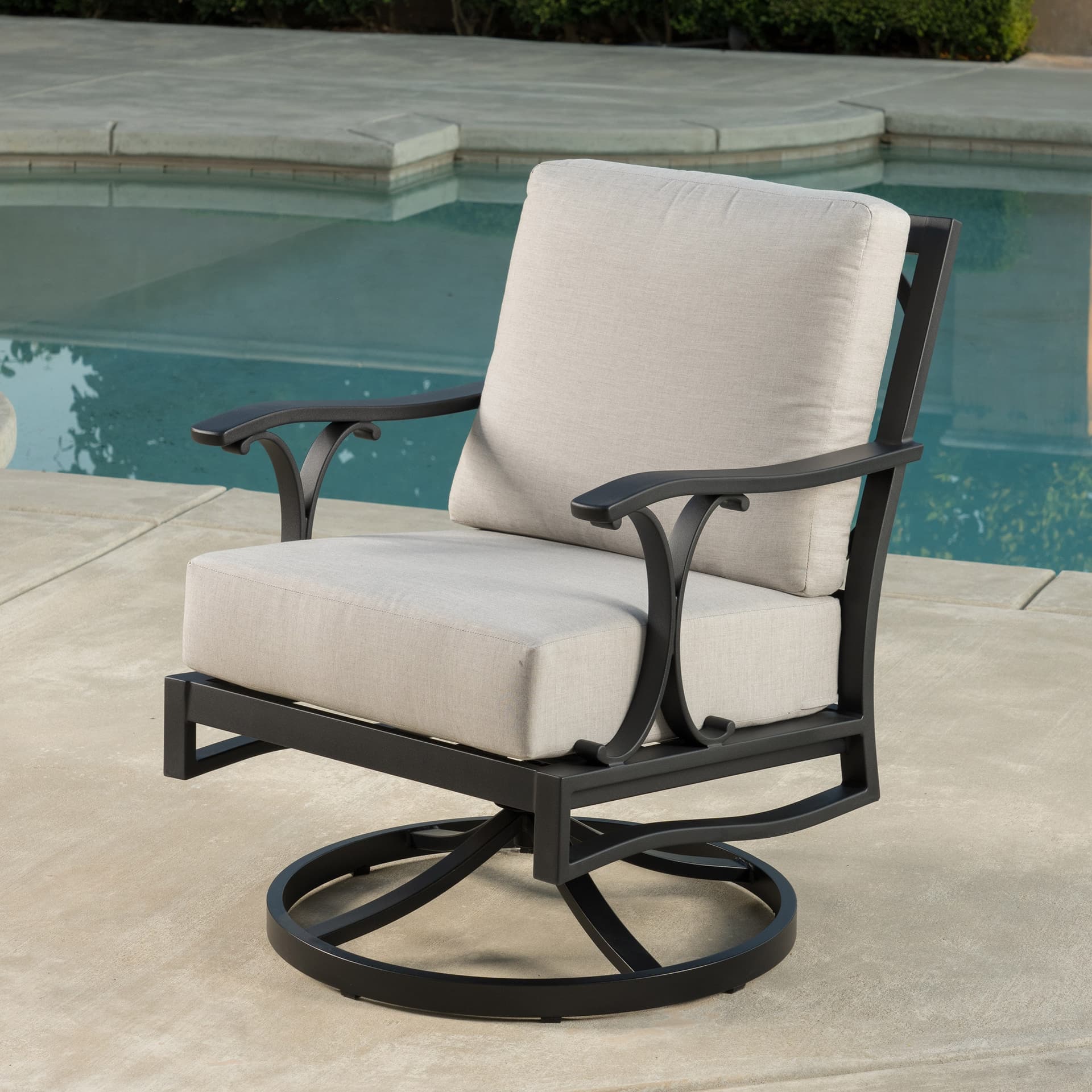 Abington 4-Piece Seating Set image 2