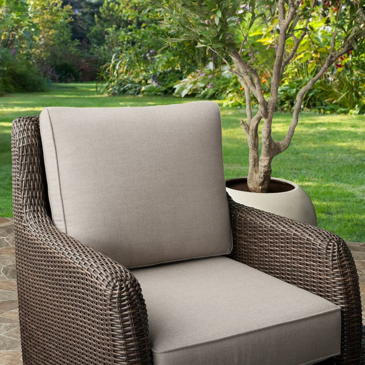 Oakland 4-Piece Seating Set image 3