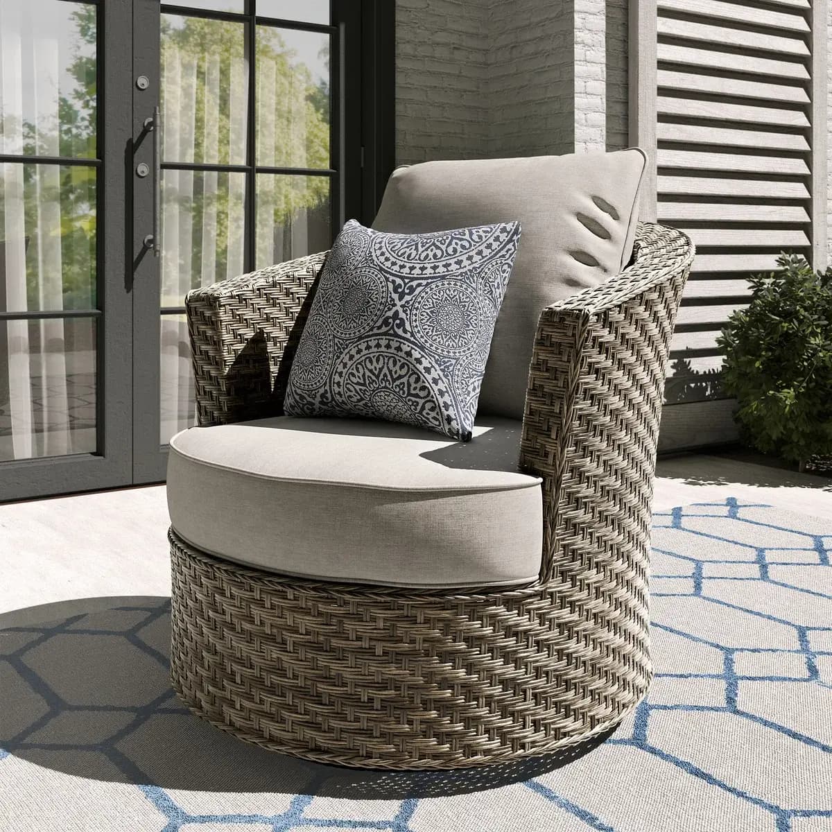 Salinger 5-piece Outdoor Patio Seating Set image 3