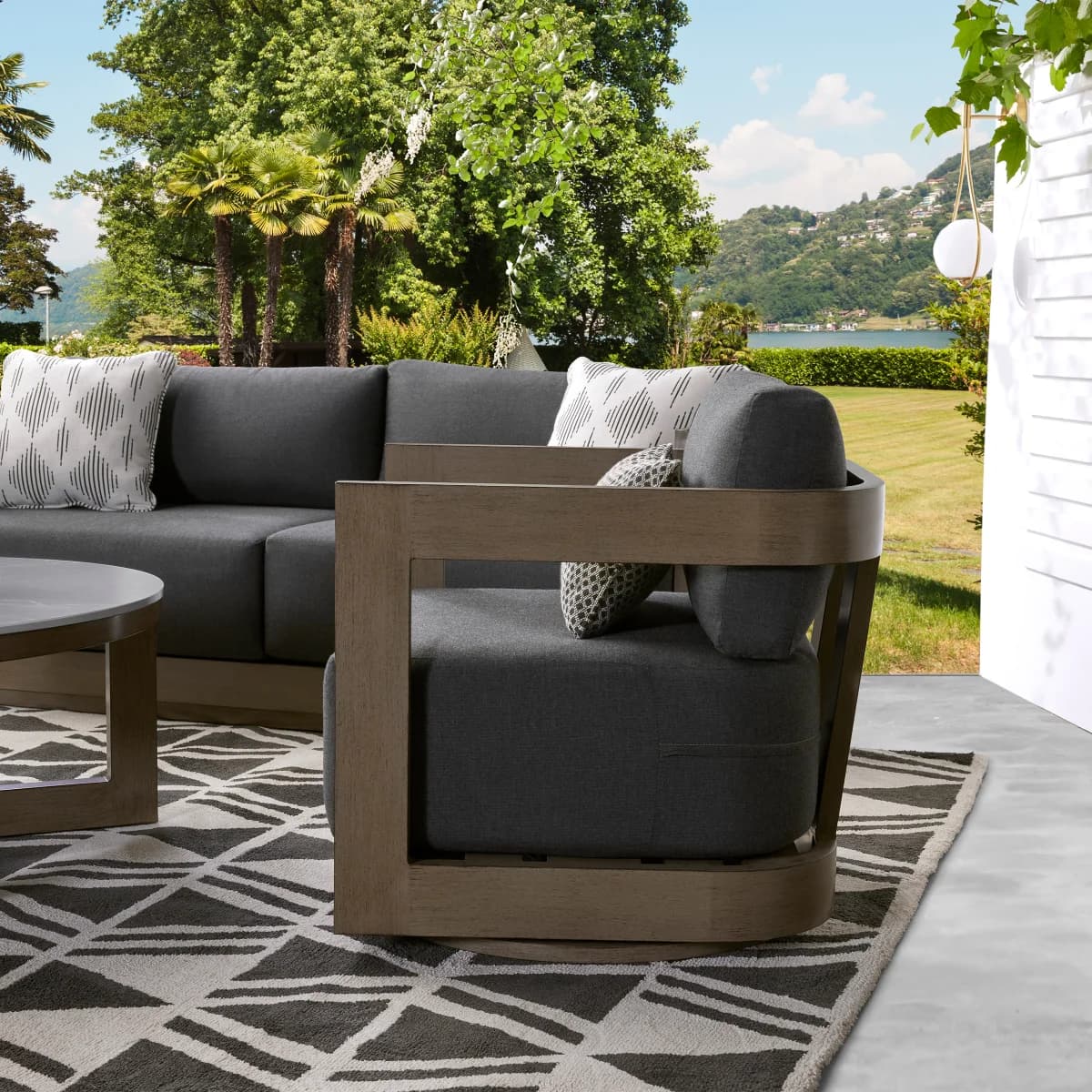 Menorca 4-Piece Metal Seating image 3