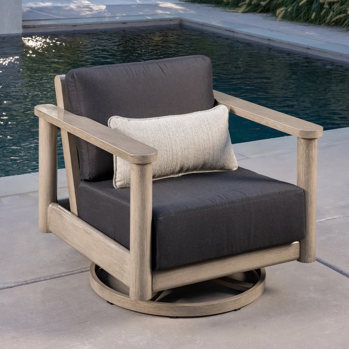 Barton 4-Piece Seating Set image 4