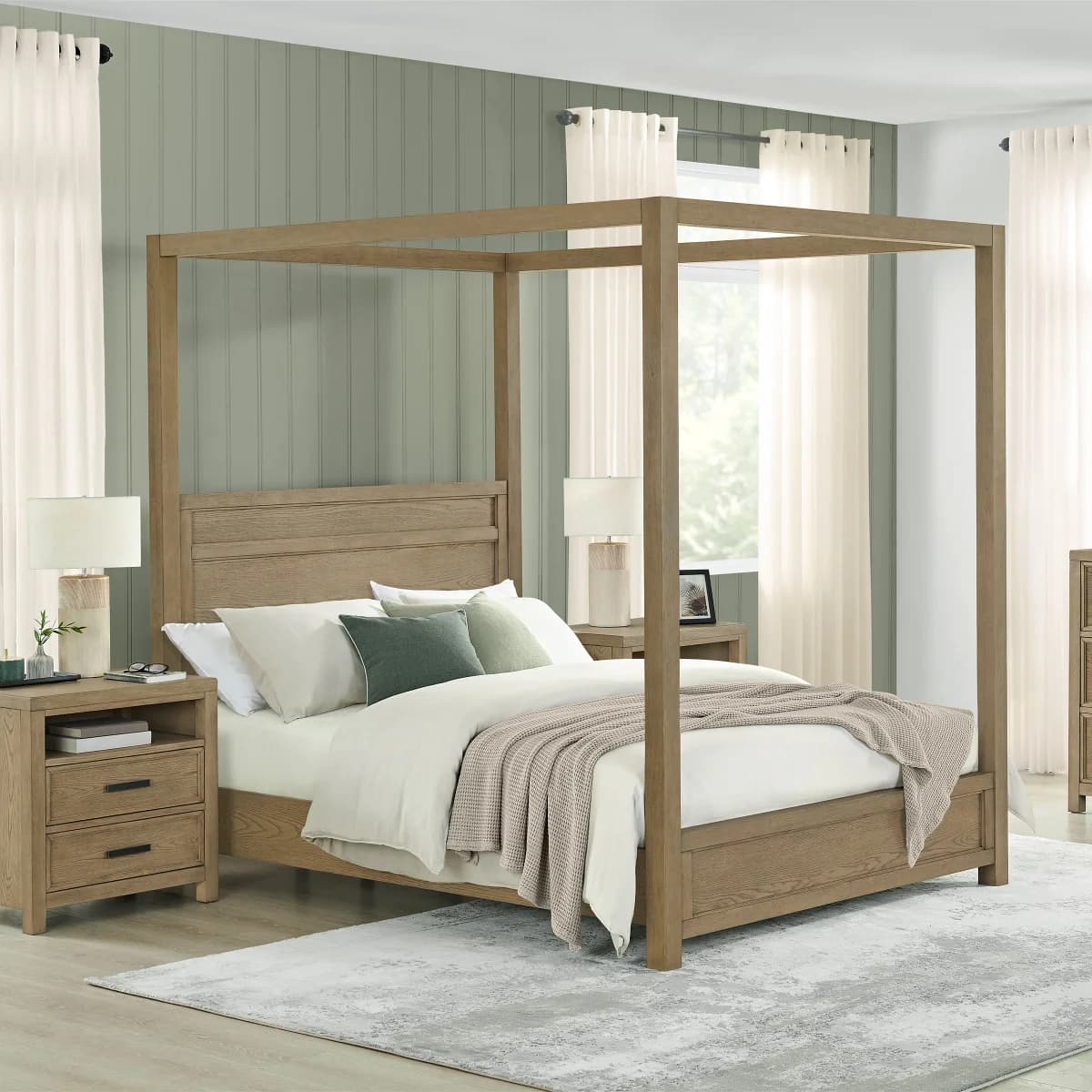 Oaklynn Canopy Bed, Queen image 7