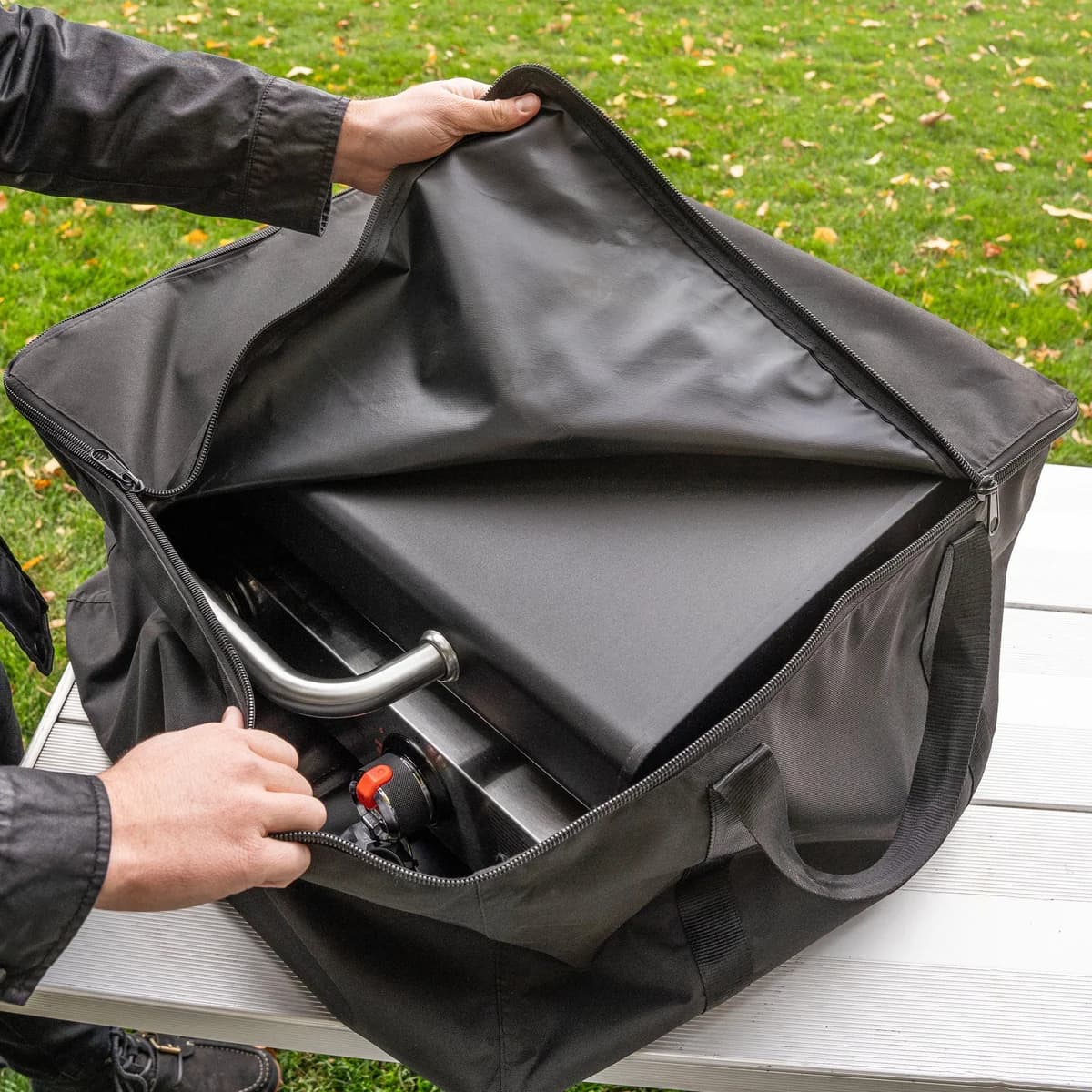 Blackstone Original 22in Griddle W:hood and Carry Bag image 6