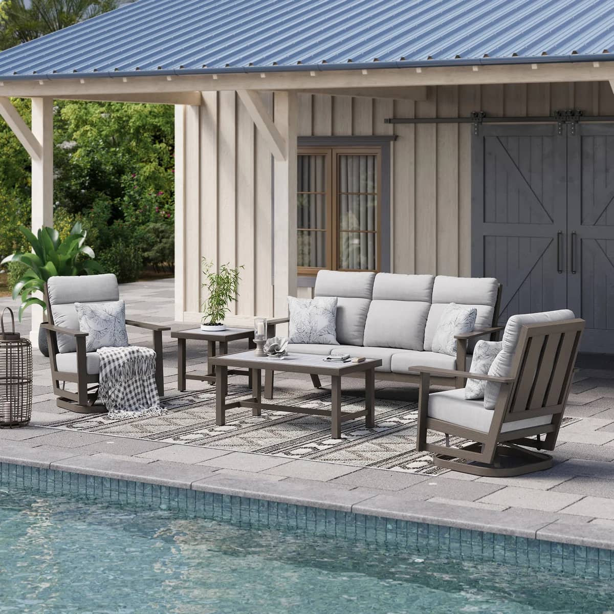 Grand Leisure Everett 5-Piece Outdoor Patio Deep Seating Set